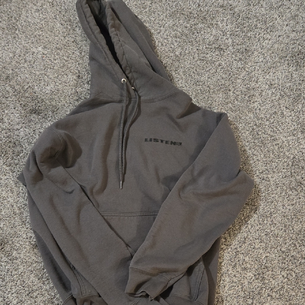 Gray 'LISTEN' Graphic Hoodie